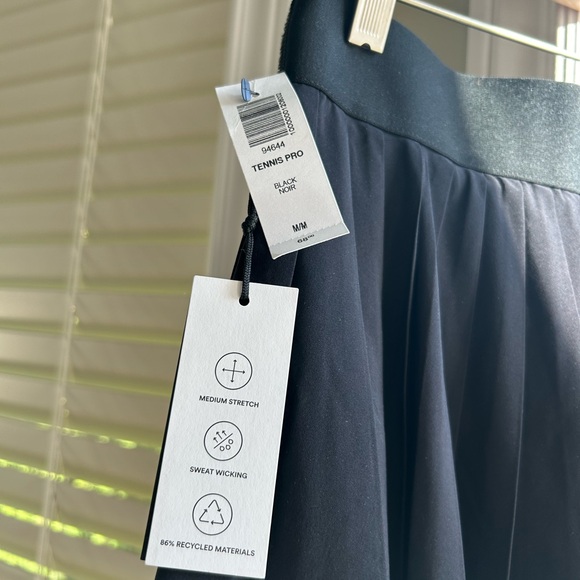 NEW TNA micro tennis skirt black - Picture 5 of 8